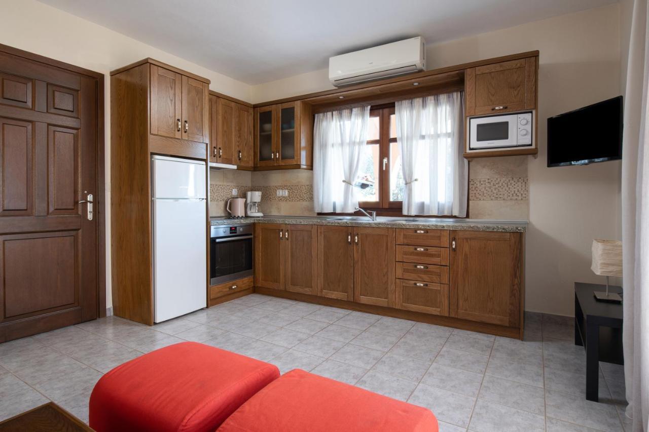 Vetrinos Apartments 아이오스 니콜라오스 외부 사진