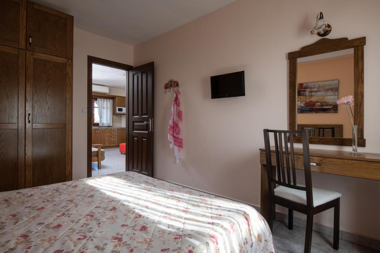 Vetrinos Apartments 아이오스 니콜라오스 외부 사진